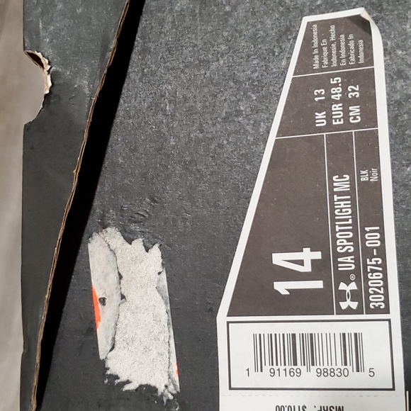 NIB Under Armour Spotlight Cleats Size 14 - Picture 5 of 5